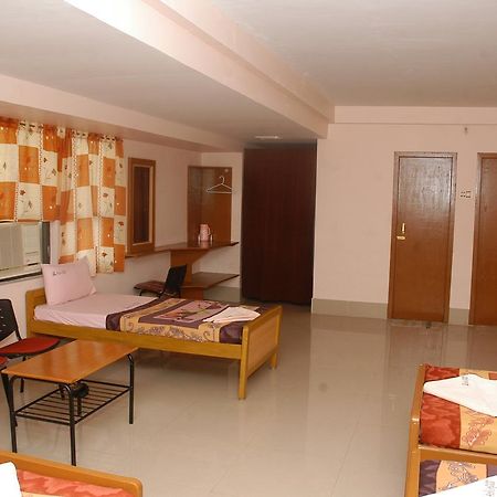 Hotel Athityaa Kumbakonam Eksteriør billede